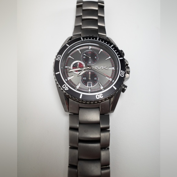 Michael Kors MK8340 Lansing Grey Dial Ion Plated Chronograph Men's - Picture 6 of 15